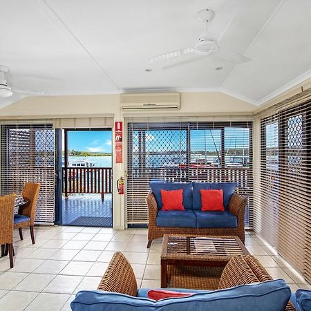 Tin Can Bay Marina Villas ภายนอก รูปภาพ