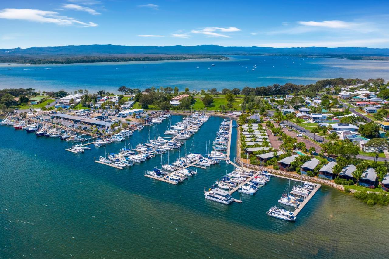 Tin Can Bay Marina Villas ภายนอก รูปภาพ