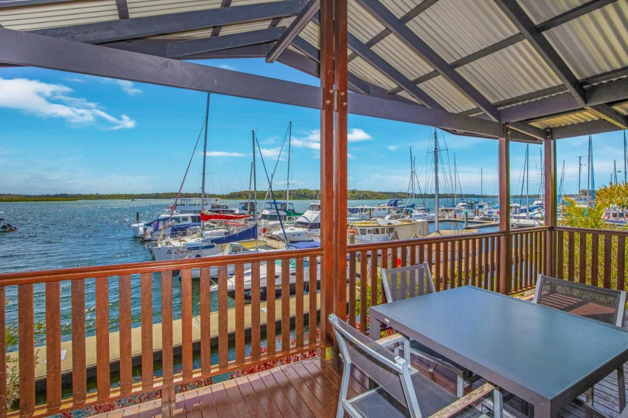 Tin Can Bay Marina Villas ภายนอก รูปภาพ