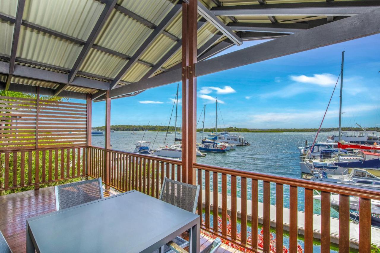 Tin Can Bay Marina Villas ภายนอก รูปภาพ